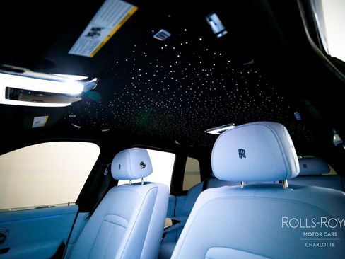 New 2027 Rolls-Royce Cullinan Black Badge AWD/4WD image 12