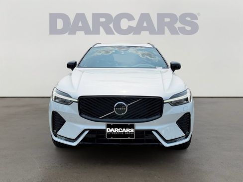 Certified 2026 Volvo XC60 B5 Core w/ Climate Package AWD/4WD image 2