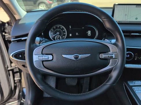 Used 2023 Genesis GV70 2.5T AWD/4WD image 17