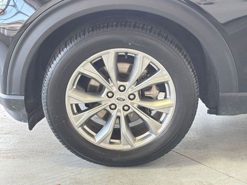 Used 2024 Ford Explorer Limited image 33