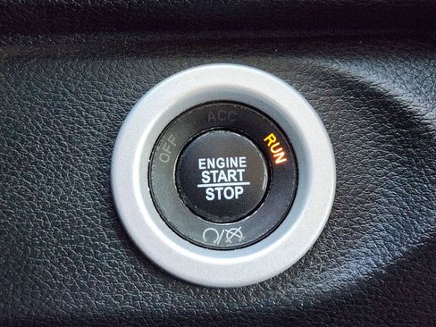 Used 2018 RAM 3500 Laramie Longhorn image 26