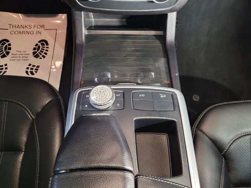 Used 2016 Mercedes-Benz GL 450 GL 450 4MATIC Sport Utility 4D image 35