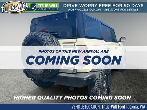 Used 2025 Ford Bronco Badlands AWD/4WD image 4