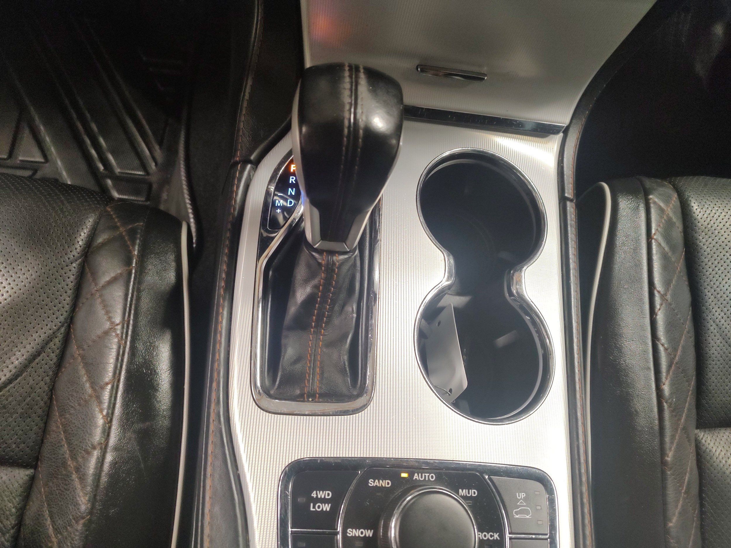 Used 2020 Jeep Grand Cherokee Summit AWD/4WD image 8