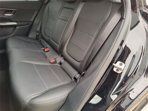 New 2025 Mercedes-Benz GLC 300 image 14