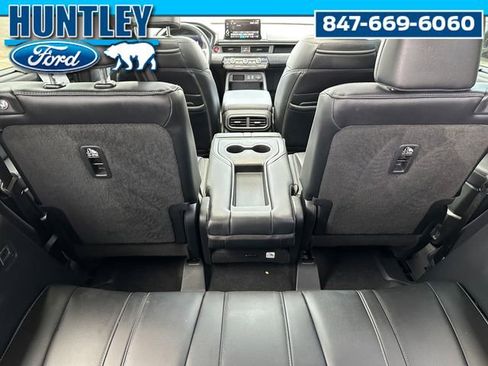 Used 2023 Honda Pilot Elite image 14