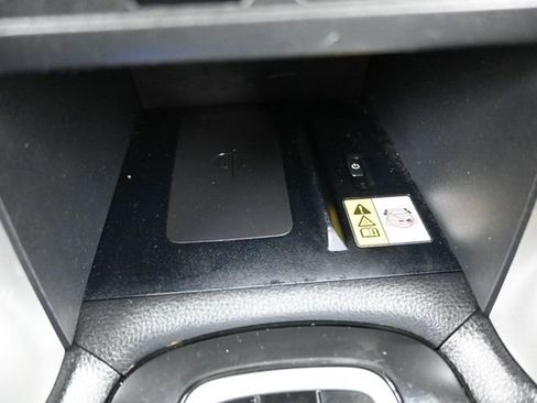 Certified 2023 Toyota Corolla Cross LE image 26