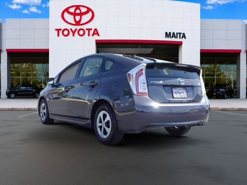 Used 2015 Toyota Prius Two FWD image 5