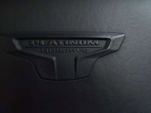 Used 2017 Nissan Titan Platinum Reserve image 44