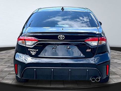 Used 2024 Toyota Corolla SE FWD image 4