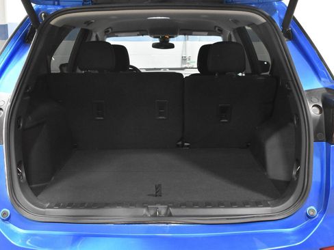 Used 2024 Chevrolet Equinox LT w/ LPO, Floor Liner Package FWD image 27
