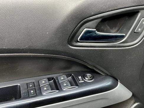 Used 2021 Chevrolet Colorado ZR2 image 16