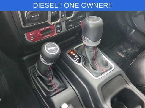 Used 2021 Jeep Wrangler Unlimited Rubicon AWD/4WD image 25