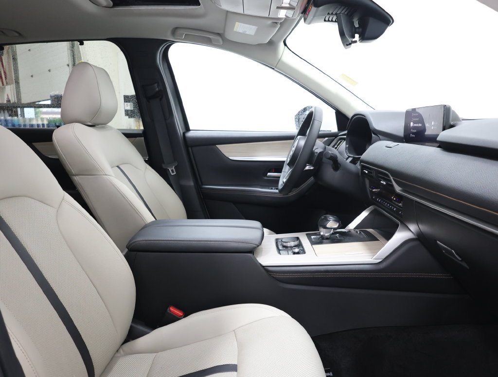 Used 2024 MAZDA CX-90 Plug-In Hybrid w/ Preferred AWD/4WD image 21