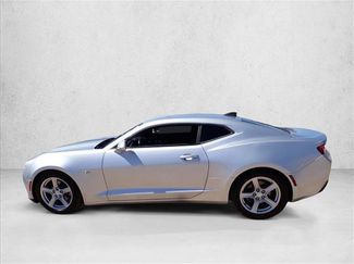 Used 2018 Chevrolet Camaro LT RWD video 2