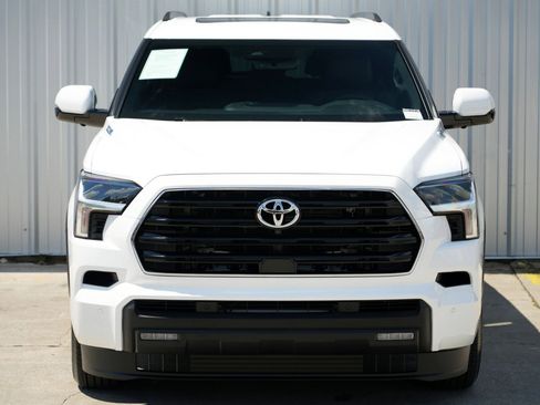 Used 2025 Toyota Sequoia SR5 image 48