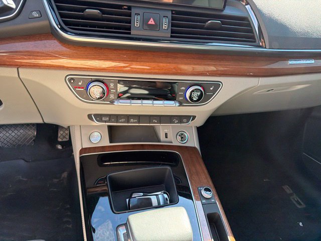 Used 2023 Audi Q5 e Premium Plus w/ Premium Plus Package AWD/4WD image 13