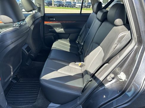 Used 2011 Subaru Outback 3.6R Limited w/ PWR Moonroof Pkg image 23