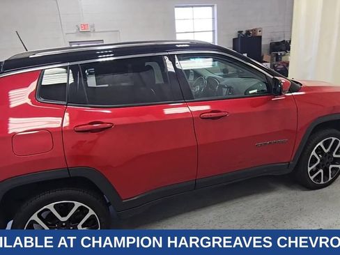 Used 2018 Jeep Compass Limited w/ Navigation Group AWD/4WD image 11