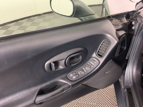 Used 2003 Chevrolet Corvette Coupe w/ Preferred Equipment Group image 12