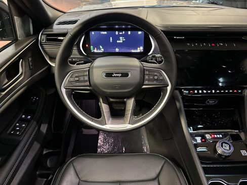 New 2026 Jeep Grand Cherokee Limited image 13