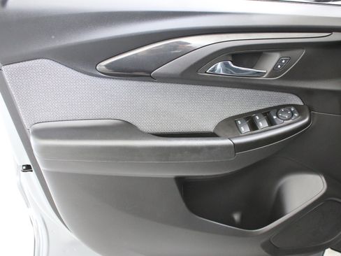 Certified 2023 Chevrolet TrailBlazer LT w/ Convenience Package FWD image 21