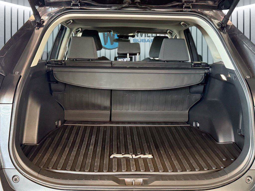 Used 2024 Toyota RAV4 XLE w/ Convenience Package AWD/4WD image 9