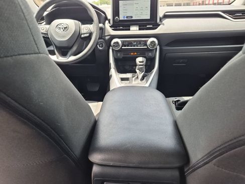 Used 2025 Toyota RAV4 XLE FWD image 13