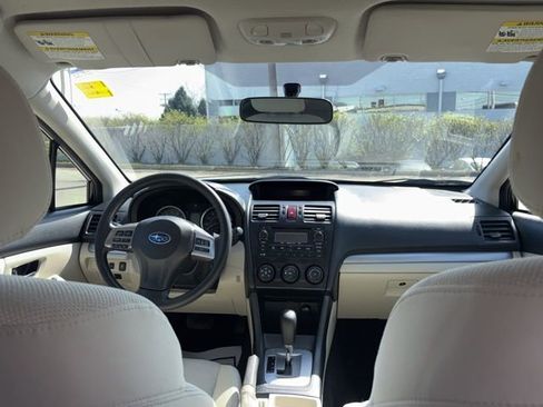 Used 2014 Subaru Crosstrek 2.0i Premium image 16