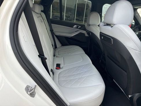 Used 2025 BMW X5 sDrive40i w/ Premium Package RWD image 9