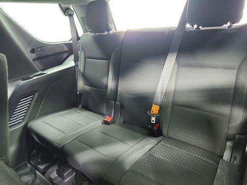 Used 2022 Chevrolet Tahoe LS image 32