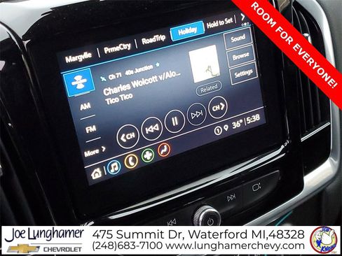 Used 2023 Chevrolet Traverse LT image 13