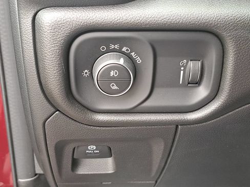 Used 2022 RAM 1500 Big Horn AWD/4WD image 26