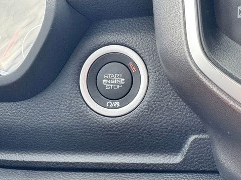 New 2026 RAM 1500 4x4 Crew Cab image 24