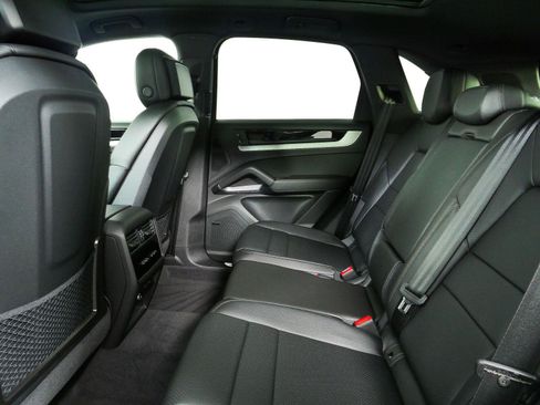 New 2026 Porsche Cayenne AWD/4WD image 21