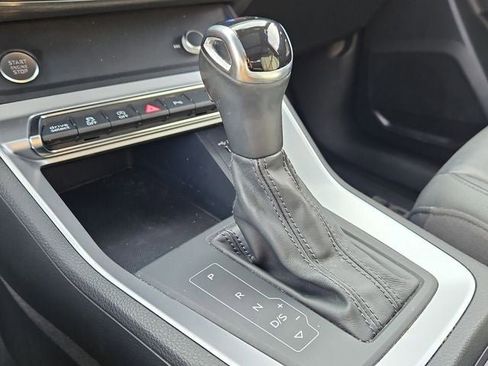 Used 2020 Audi Q3 2.0T Premium w/ Convenience Package image 21