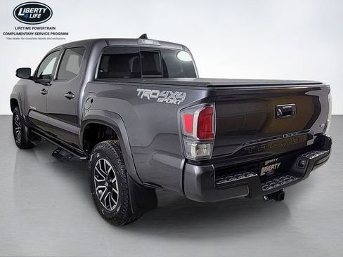 Used 2022 Toyota Tacoma TRD Sport w/ Technology Package image 5