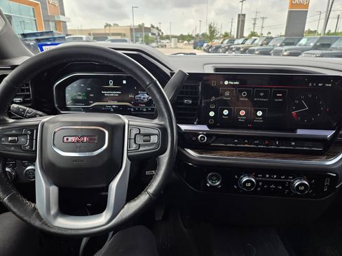 Used 2022 GMC Sierra 1500 Elevation AWD/4WD image 10