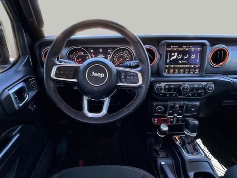 Used 2021 Jeep Gladiator Mojave AWD/4WD image 6