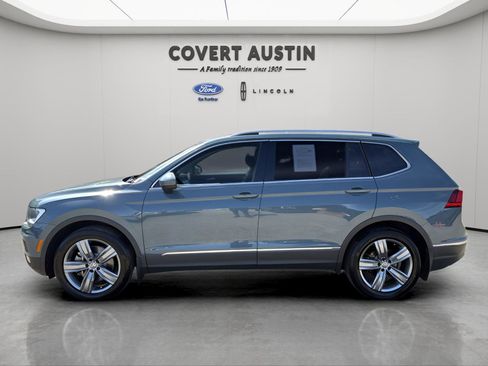 Used 2021 Volkswagen Tiguan SEL w/ 3-Row Tiguan MDO Package image 2