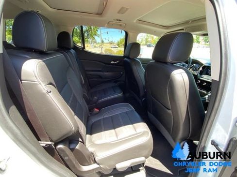 Used 2020 GMC Acadia Denali w/ Denali Ultimate Package AWD/4WD image 13