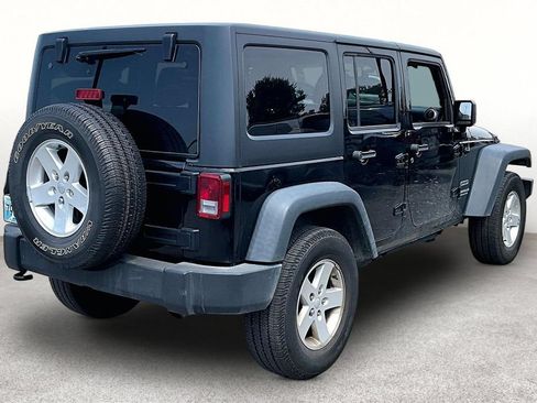 Used 2017 Jeep Wrangler Unlimited Sport w/ Quick Order Package 24S AWD/4WD image 2
