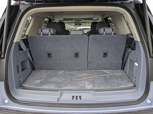 Certified 2020 Lincoln Navigator Black Label w/ Cargo Convenience Package AWD/4WD image 12