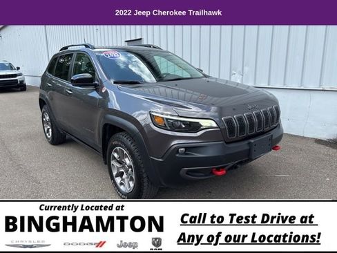 Used 2022 Jeep Cherokee Trailhawk image 1
