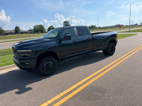 New 2026 RAM 3500 Laramie w/ Night Edition AWD/4WD image 15