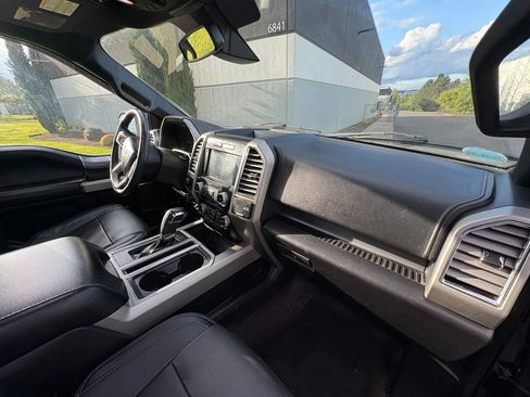Used 2016 Ford F150 Lariat w/ Equipment Group 502A Luxury AWD/4WD image 23