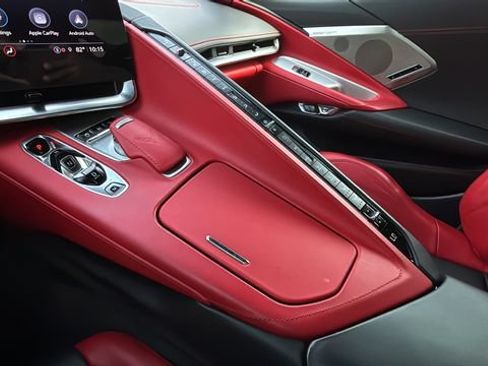 Used 2022 Chevrolet Corvette Stingray Premium Cpe w/ Z51 Performance Package RWD image 15