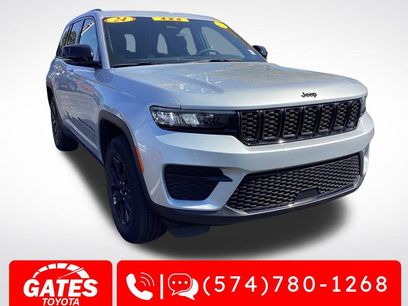 Used 2024 Jeep Grand Cherokee Altitude