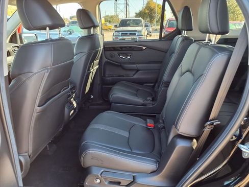 Certified 2025 Honda Pilot EX-L image 17