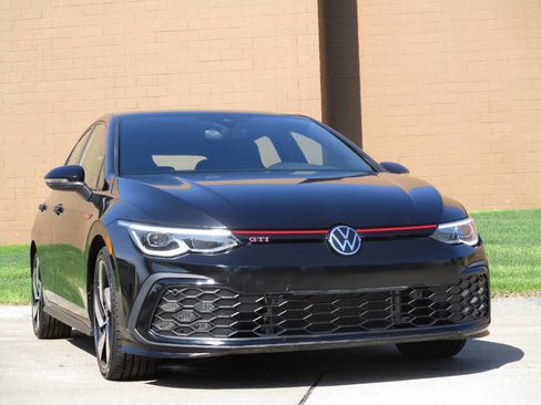 Used 2023 Volkswagen GTI S image 13